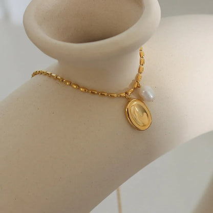 Elliptical brand niche commuting fashion titanium steel necklace women's collarbone chain
