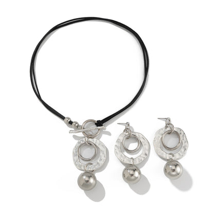 Ins Wind Circle CCB Leather Wax Thread Necklace Irregular Metallic Clavicle Chain Set