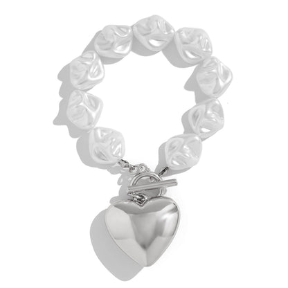 Fashionable heart-shaped hollow pendant collarbone chain simple flat bead pearl necklace set