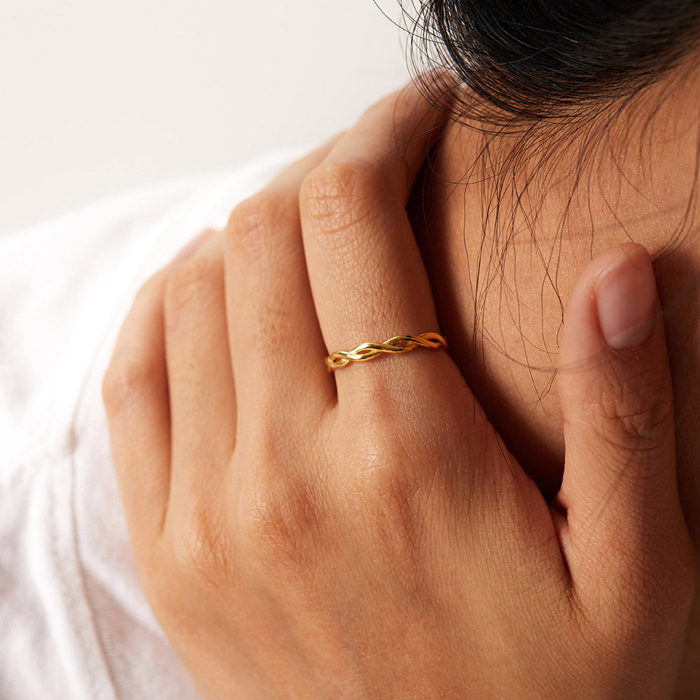 European and American Ring Twisted Linear Geometric Hollow Stacked Ring