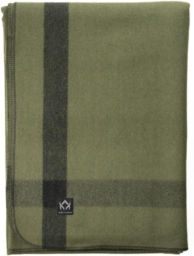 Arcturus Cour Cedars Wool Blanket and Carry Straps Bundle