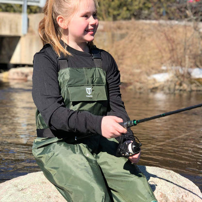 TIDEWE Chest Waders for Kids, Waterproof Youth Waders with Boot Hanger, Lightweight PVC Kids Waders with Boot for Fishing