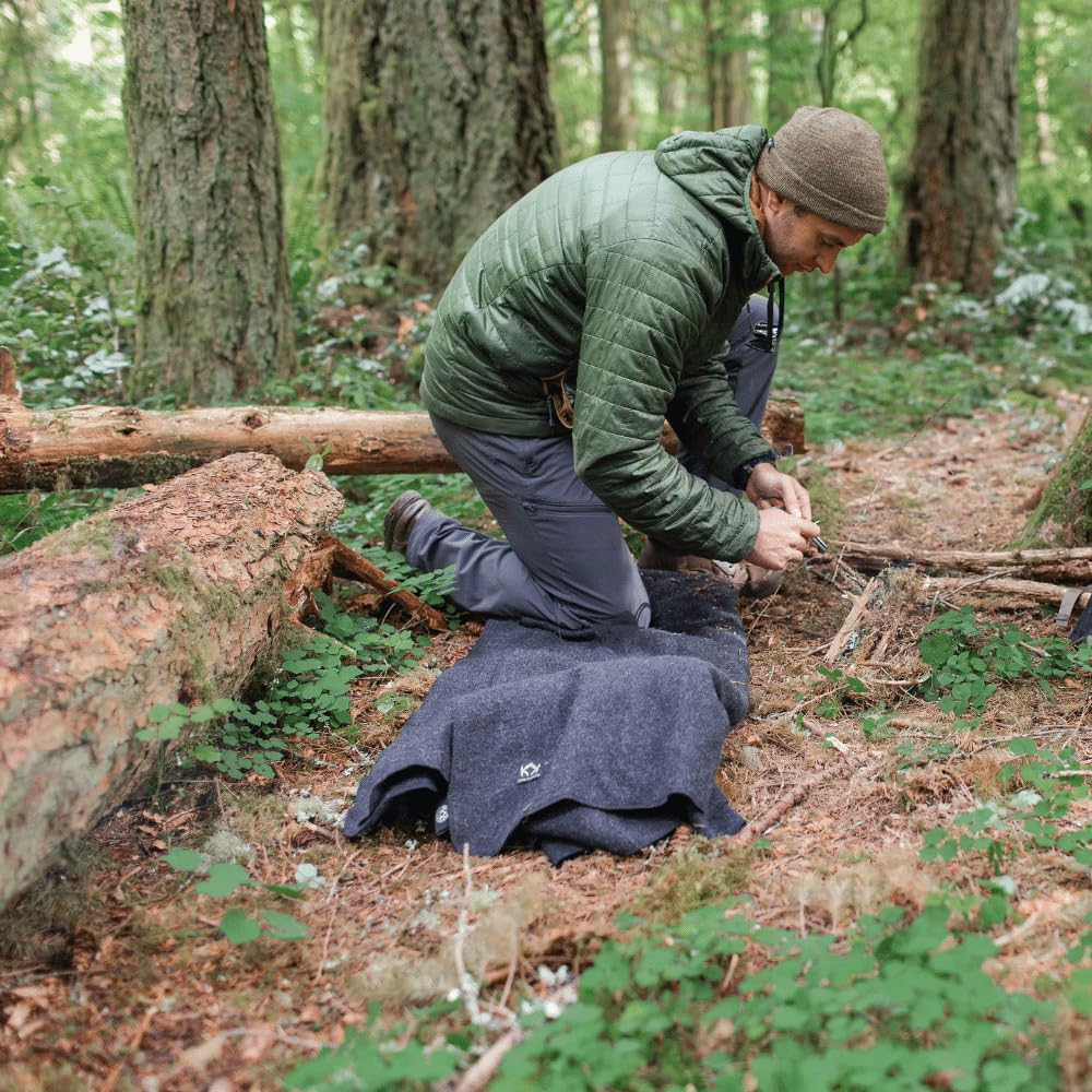 Arcturus Military Wool Blanket - Warm, Thick, Washable - Great for Outdoors, Camping, Stadium Blanket, Picnics, Travel - Car & Bushcraft Survival Kits