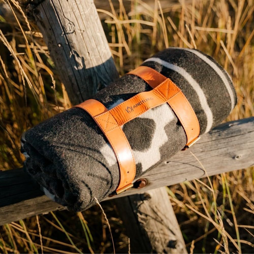 Arcturus Carry Straps for Wool Blankets, Adjustable Eco-Leather Blanket Straps for Travel and Outdoor Use, Water and UV Light Resistant