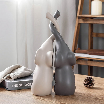 European Home Decor Adorable Couple Figurine Craft Wine Cabinet Ornament Valentine's Day Gift for Girlfriend