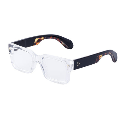 Fashionable boxy sunglasses for men with a simple frame that can be paired with nearsighted glasses