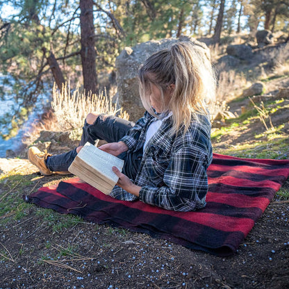 Arcturus Red Buffalo Wool Blanket and Carry Straps Bundle