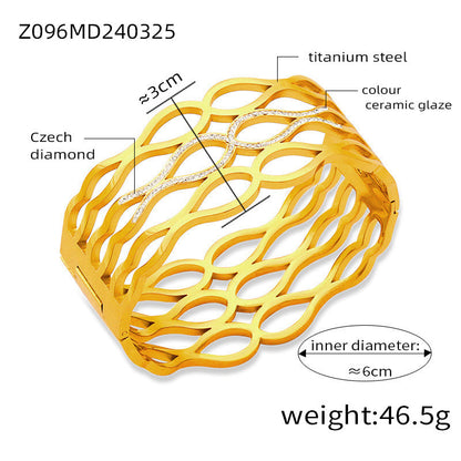 Fashion metal titanium steel bracelet with female geometric design and diamond studded spring buckle bracelet