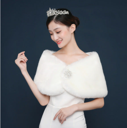 Bride's wedding dress fur shawl women's warm white cloak cheongsam jacket red cloak