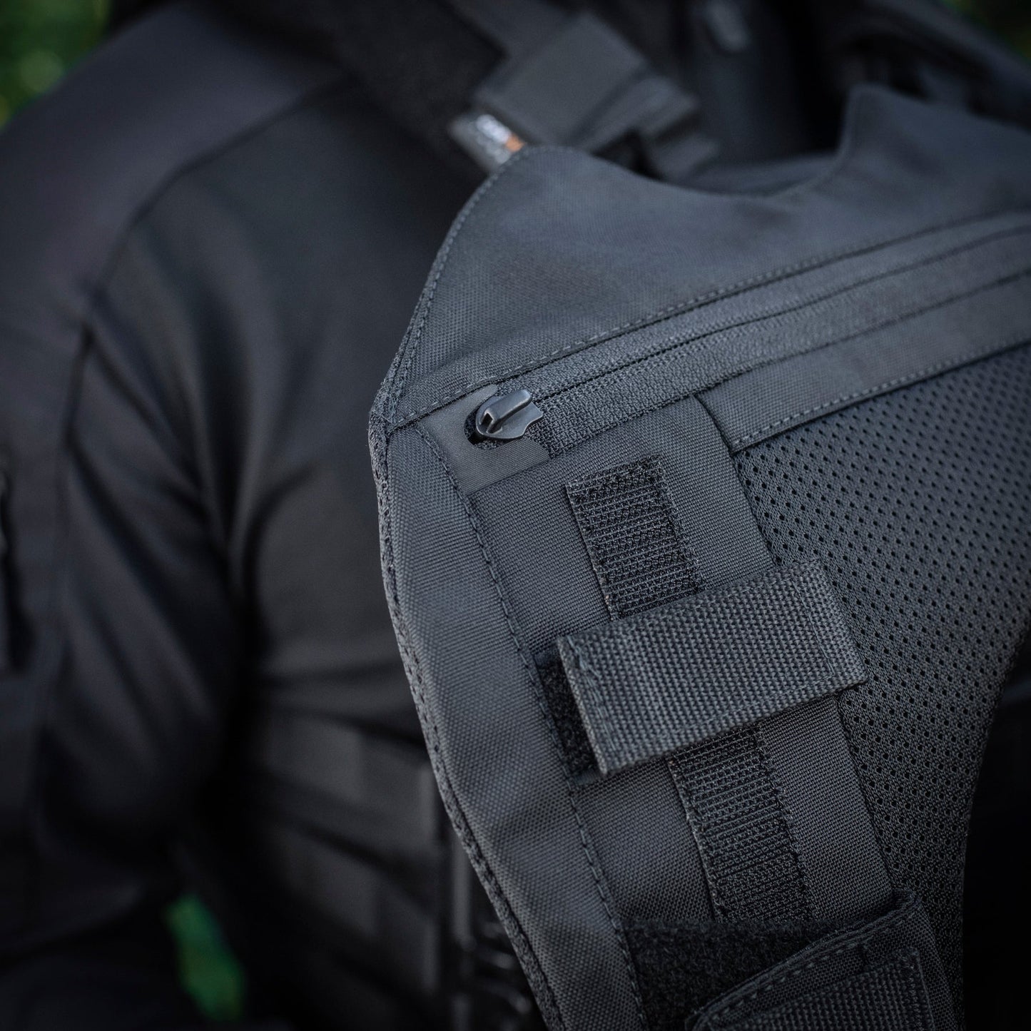 M-Tac Shoulder Damper for Cuirass Plate Carriers