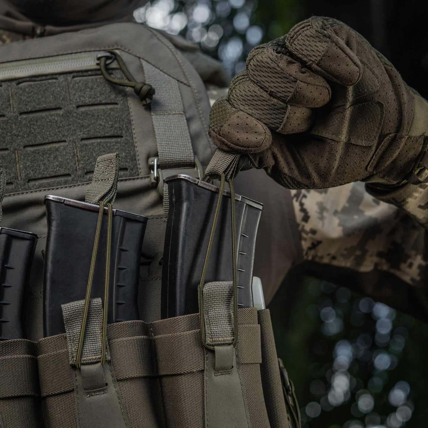 M-Tac Front Panel for Plate Carrier Cuirass QRS (4 Magazine)