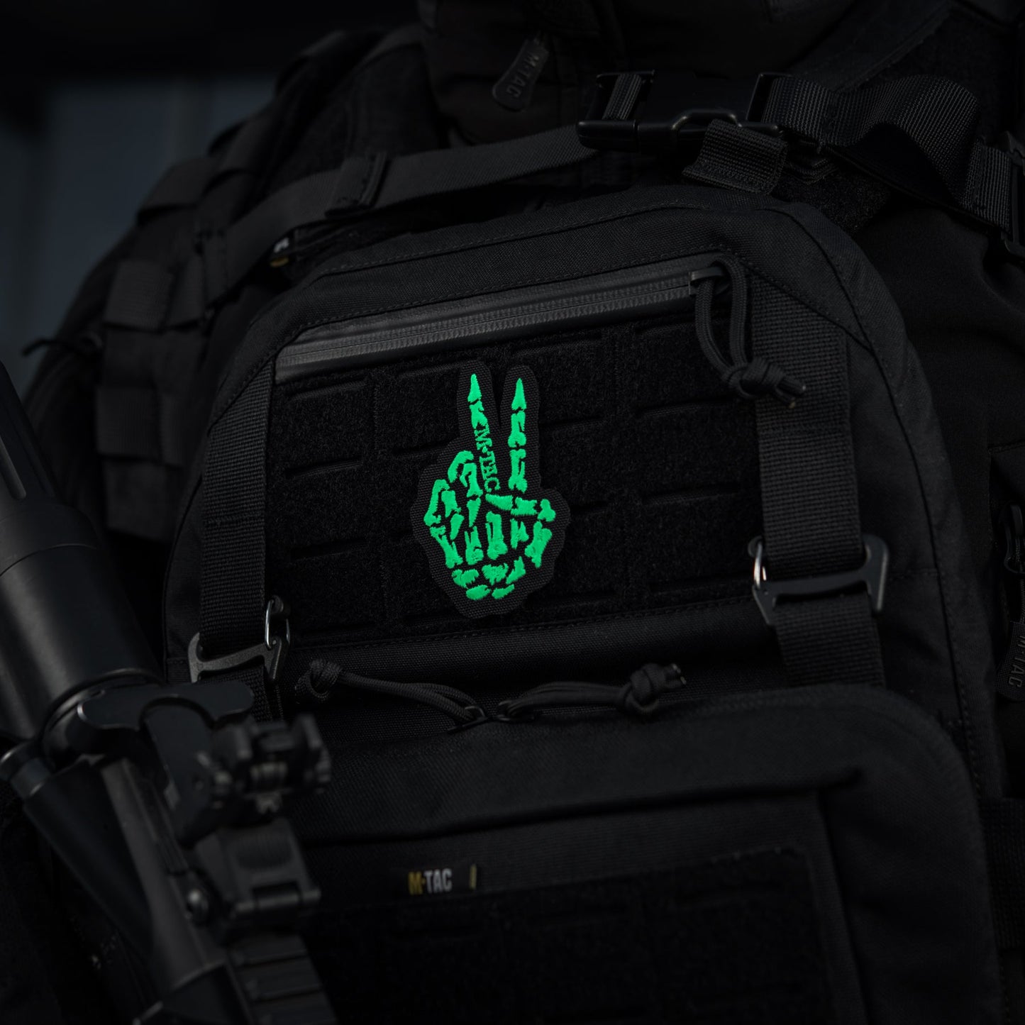 M-Tac GITD Patch Victory Hand (Embroidered)