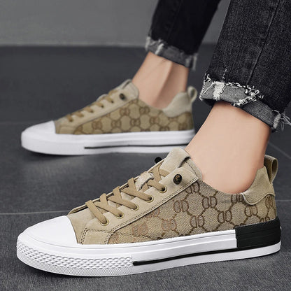 New sports and leisure canvas board shoes, Korean version, low cut, lazy, one foot trendy shoes