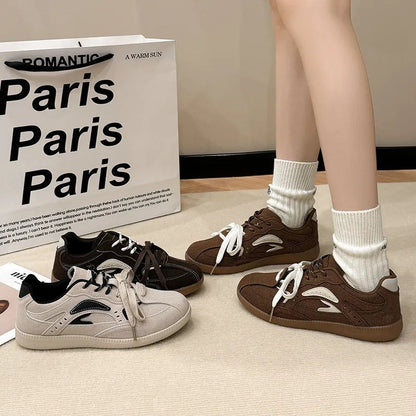Small and versatile flat bottomed breathable casual shoes