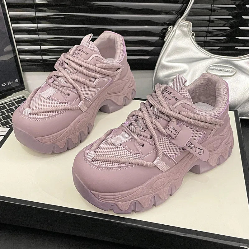 Spring and Autumn's new ultra high thick soled and ultra soft height increasing shoes